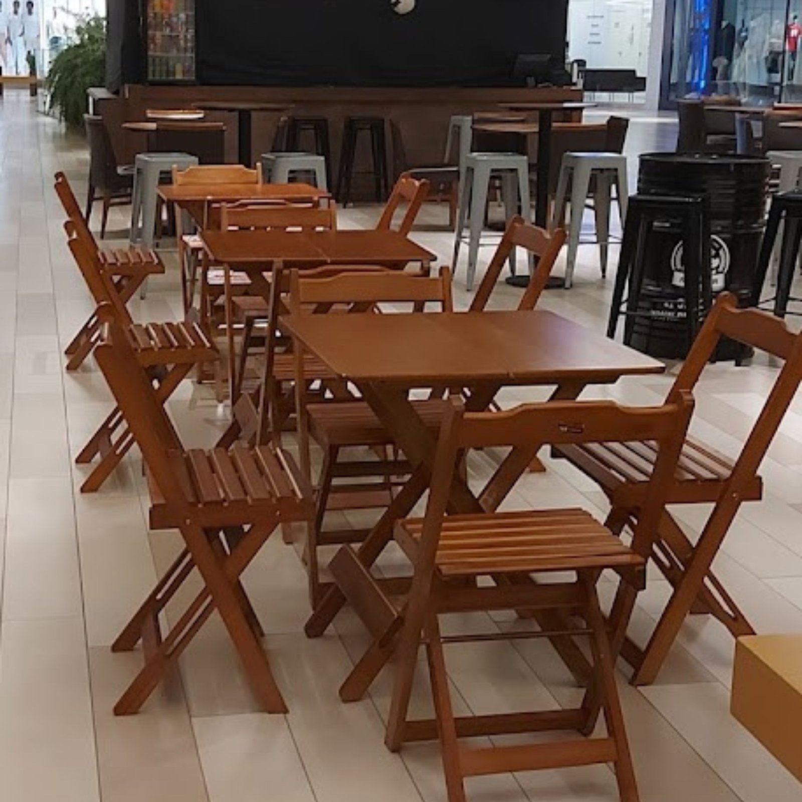 Halugue — Aluguel de Mesas e Cadeiras para Eventos